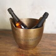 Enfriador de champagne en acabado dorado