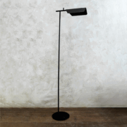 Lámpara de pie hierro negro